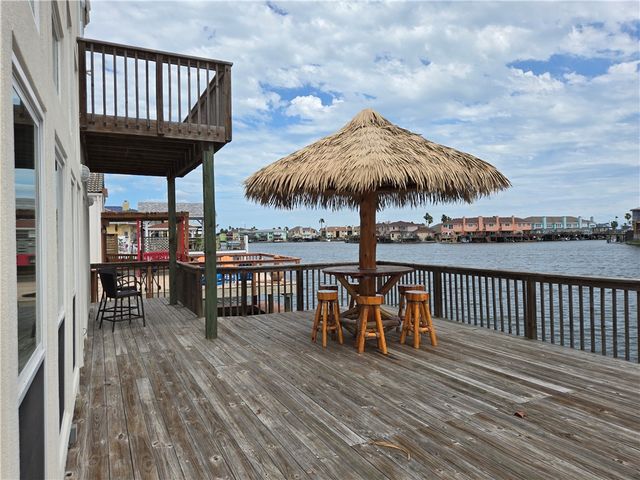 13921 Dasmarinas Dr, Corpus Christi, TX 78418