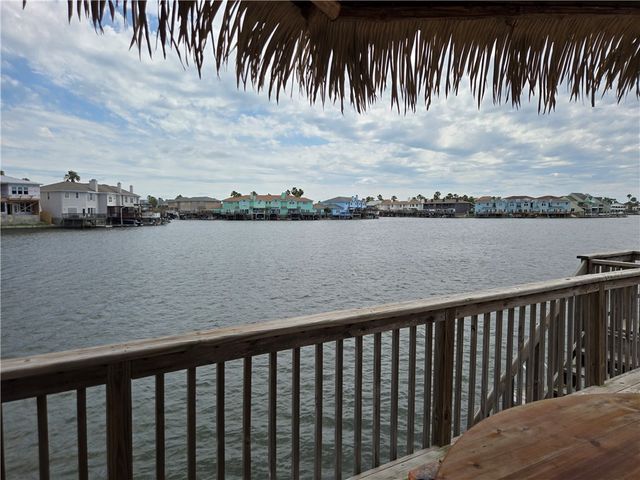 13921 Dasmarinas Dr, Corpus Christi, TX 78418