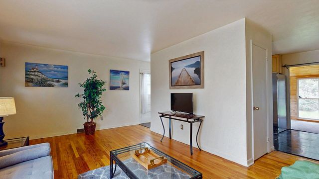 56 Curtis Avenue, Burlington, VT 05401