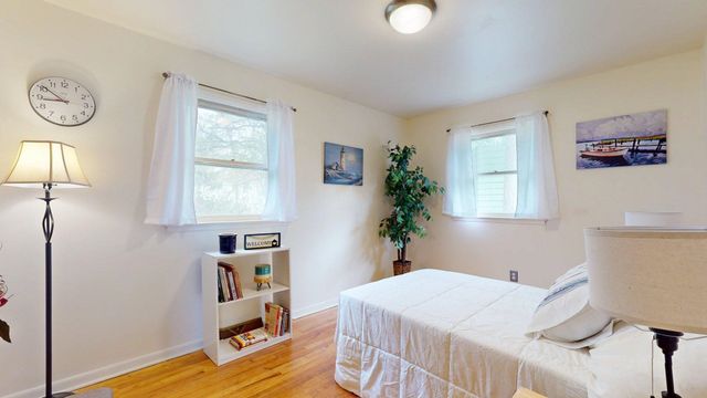56 Curtis Avenue, Burlington, VT 05401