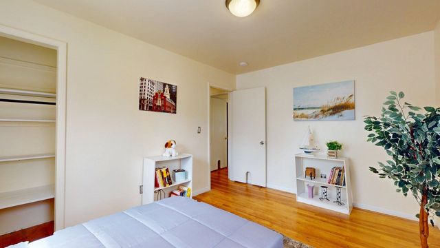 56 Curtis Avenue, Burlington, VT 05401
