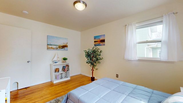 56 Curtis Avenue, Burlington, VT 05401