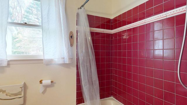 56 Curtis Avenue, Burlington, VT 05401