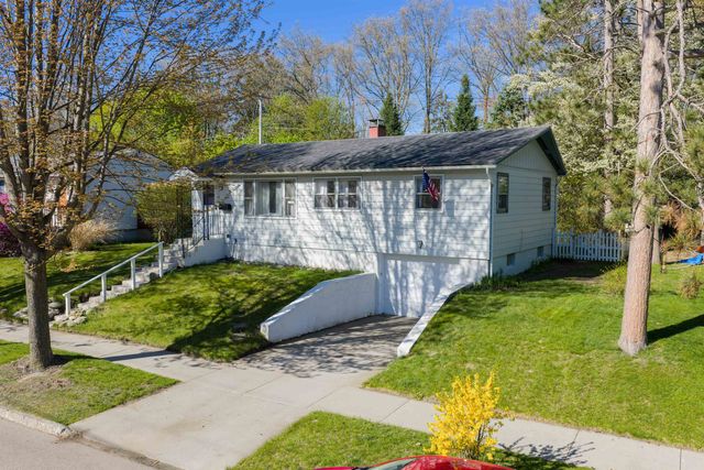 56 Curtis Avenue, Burlington, VT 05401