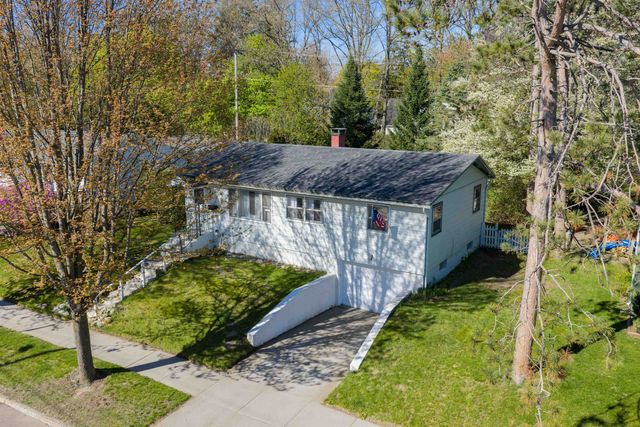 56 Curtis Avenue, Burlington, VT 05401