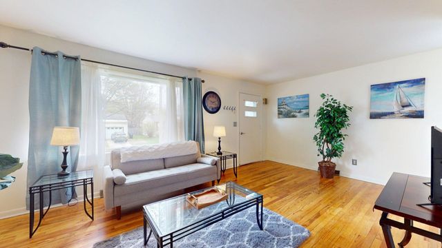 56 Curtis Avenue, Burlington, VT 05401
