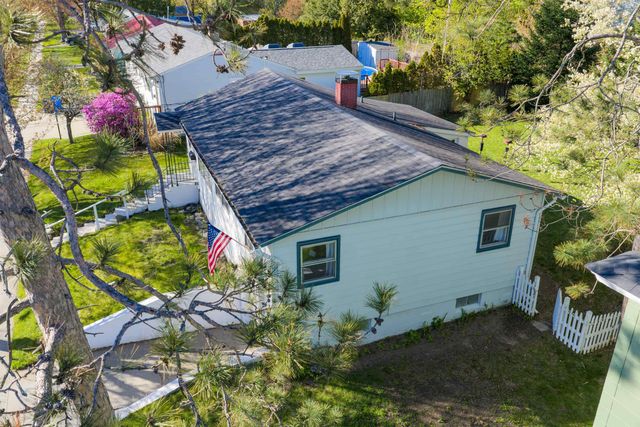 56 Curtis Avenue, Burlington, VT 05401