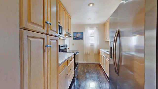 56 Curtis Avenue, Burlington, VT 05401