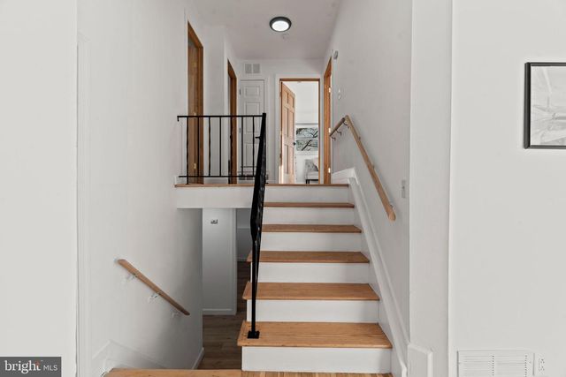 209 FRONT ST, Mt Holly, NJ 08060