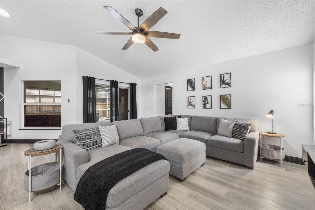 Image 11 of property listing at 9331 PONTIAC DRIVE, Tampa, FL 33626