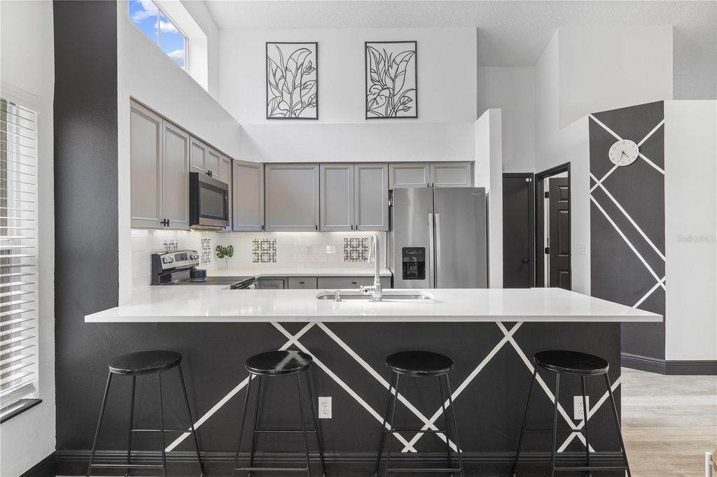 Image 23 of property listing at 9331 PONTIAC DRIVE, Tampa, FL 33626