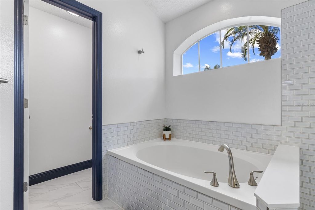 Image 35 of property listing at 9331 PONTIAC DRIVE, Tampa, FL 33626