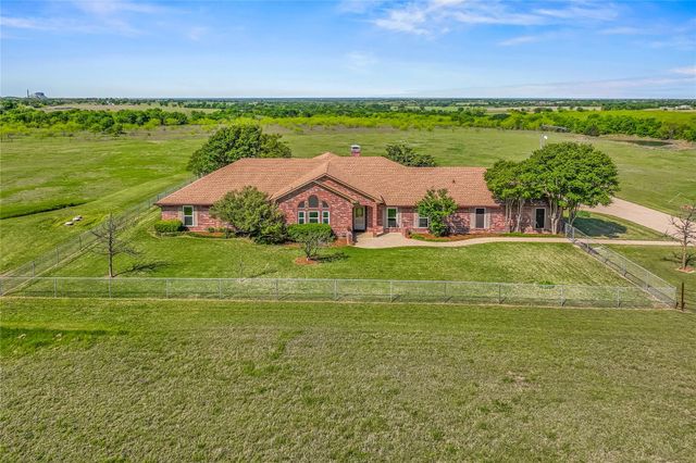 584 S Hanath Kuehl RD, Riesel, TX 76682