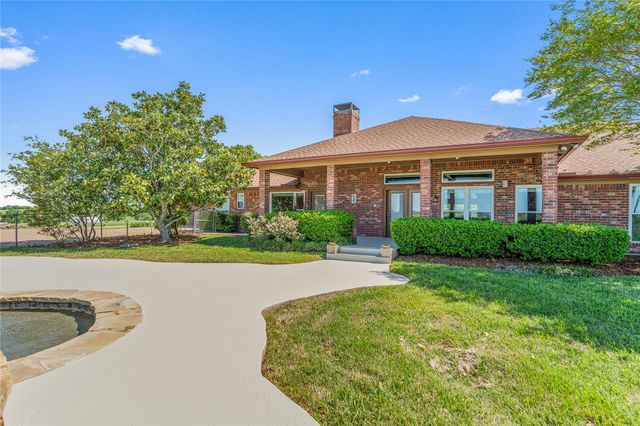 584 S Hanath Kuehl RD, Riesel, TX 76682
