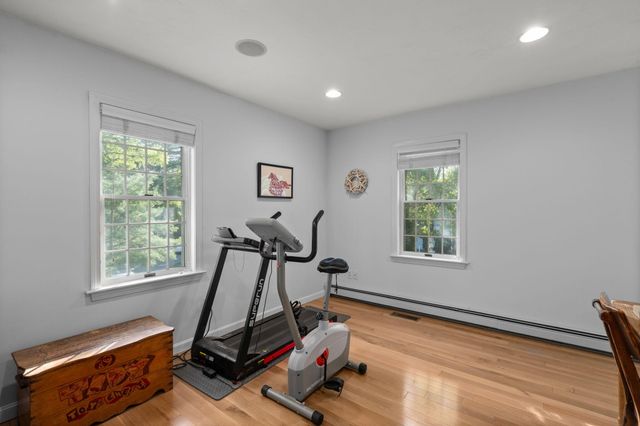 8 Friendship Lane, Buzzards Bay, MA 02532