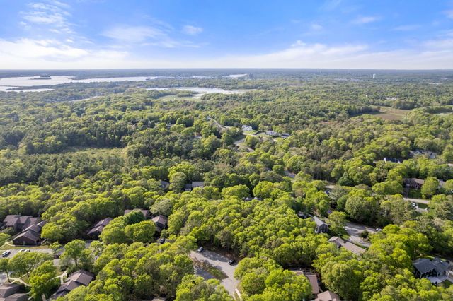 8 Friendship Lane, Buzzards Bay, MA 02532