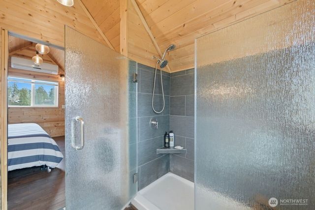 270 E Grapeview Point Road, Allyn, WA 98524