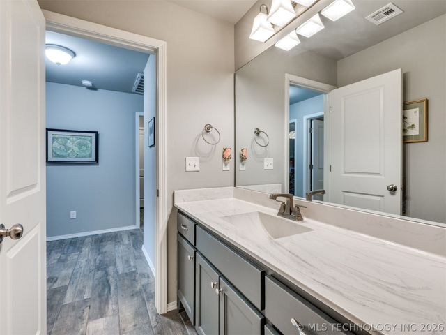 10101 S 232nd East Avenue, Broken Arrow, OK 74014