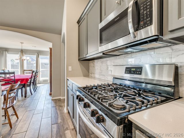 10101 S 232nd East Avenue, Broken Arrow, OK 74014