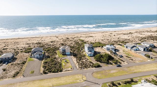1171 Ocean Shores Boulevard SW, Ocean Shores, WA 98569
