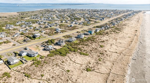 1171 Ocean Shores Boulevard SW, Ocean Shores, WA 98569