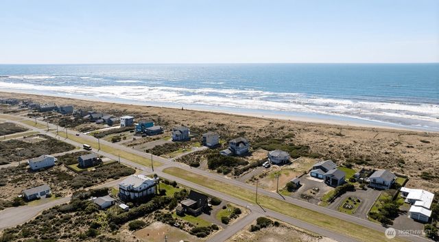 1171 Ocean Shores Boulevard SW, Ocean Shores, WA 98569