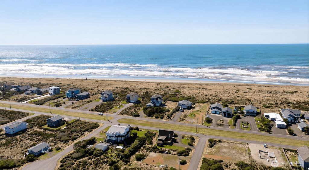 1171 Ocean Shores Boulevard SW, Ocean Shores, WA 98569