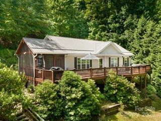 55 Christine Court, Waynesville, NC 28786