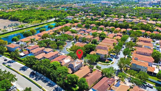 977 NE 37th Pl, Homestead, FL 33033