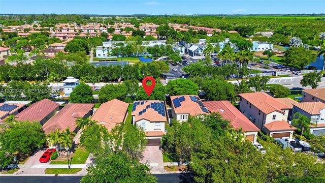 977 NE 37th Pl, Homestead, FL 33033