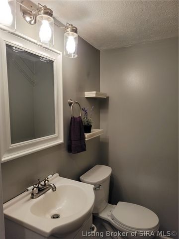 213 E FOURTH Street, Madison, IN 47250