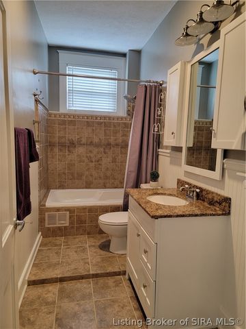 213 E FOURTH Street, Madison, IN 47250