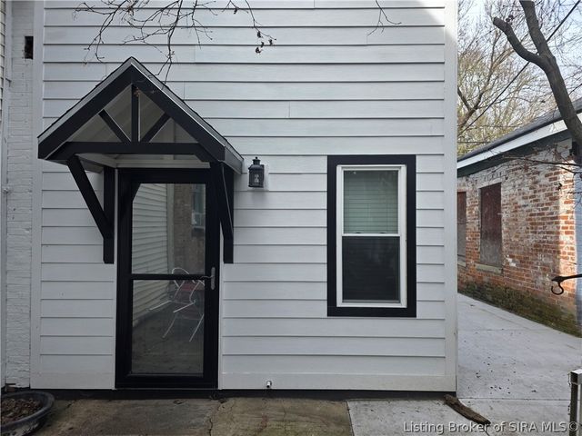 213 E FOURTH Street, Madison, IN 47250