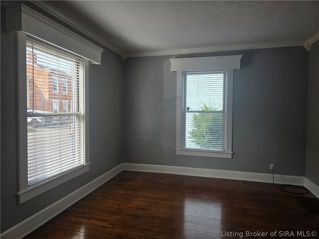 213 E FOURTH Street, Madison, IN 47250