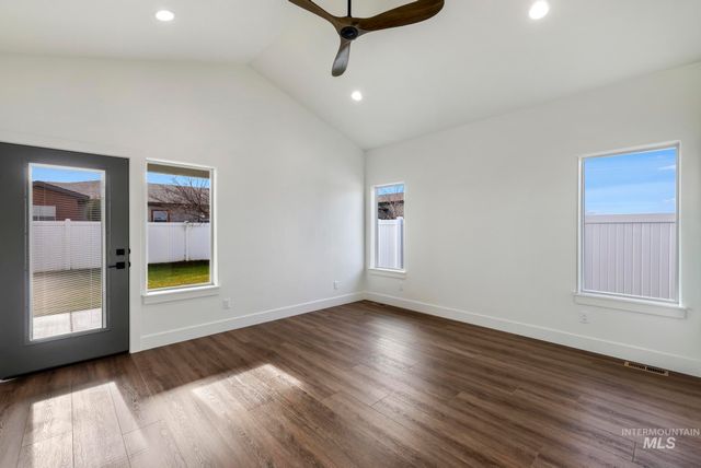 527 Falling Leaf Lane, Twin Falls, ID 83301