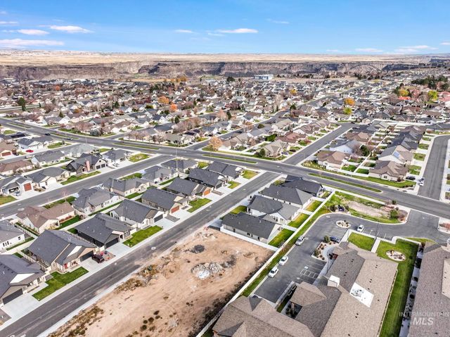 527 Falling Leaf Lane, Twin Falls, ID 83301