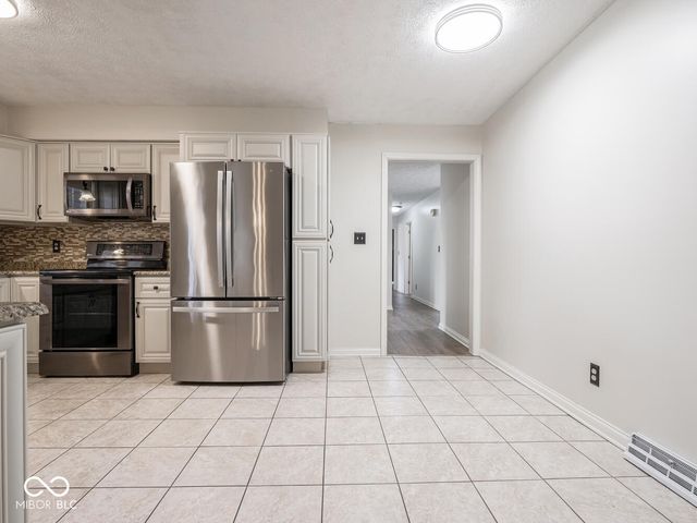 926 Beech Drive, Greenwood, IN 46142