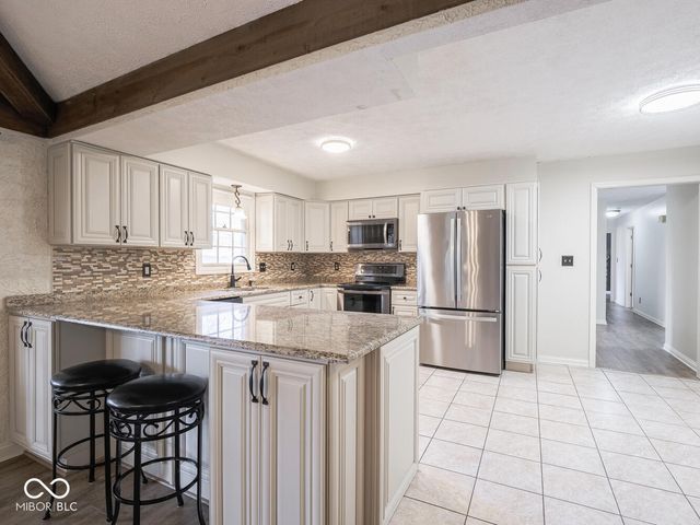 926 Beech Drive, Greenwood, IN 46142