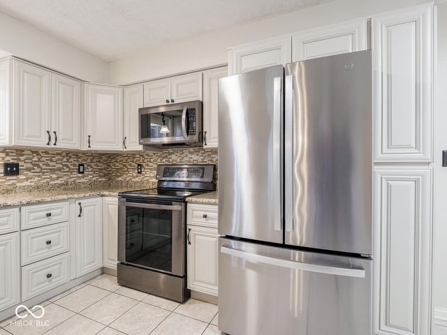 926 Beech Drive, Greenwood, IN 46142