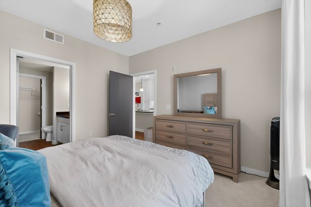 5609 Smu Boulevard 306, Dallas, TX 75206