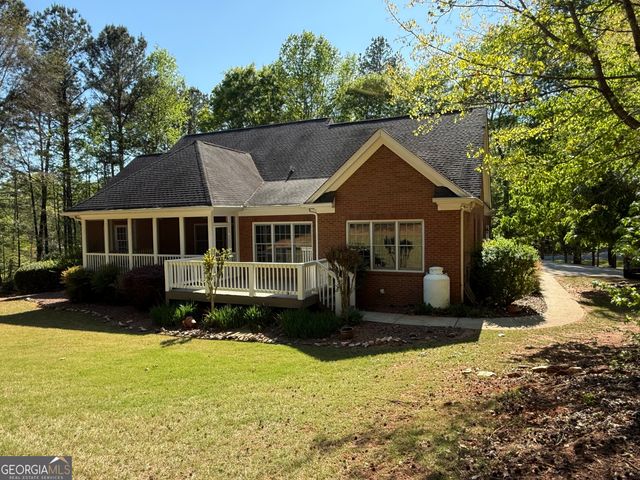351 Antrim Glen Road, Hoschton, GA 30548