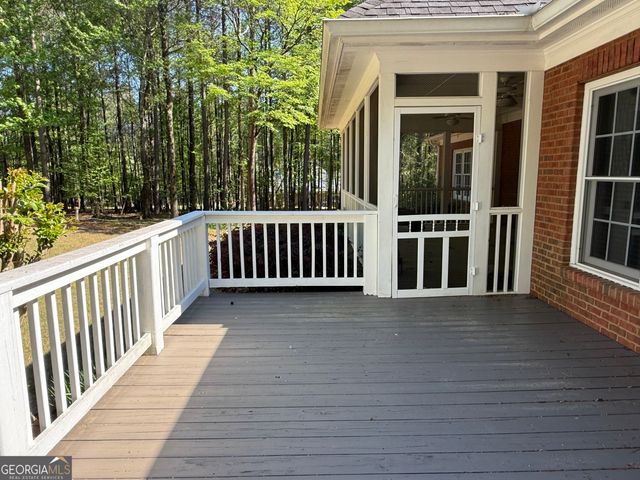 351 Antrim Glen Road, Hoschton, GA 30548