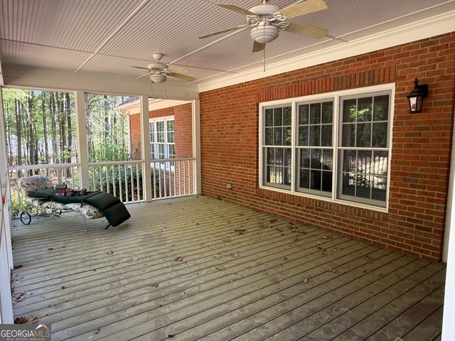351 Antrim Glen Road, Hoschton, GA 30548