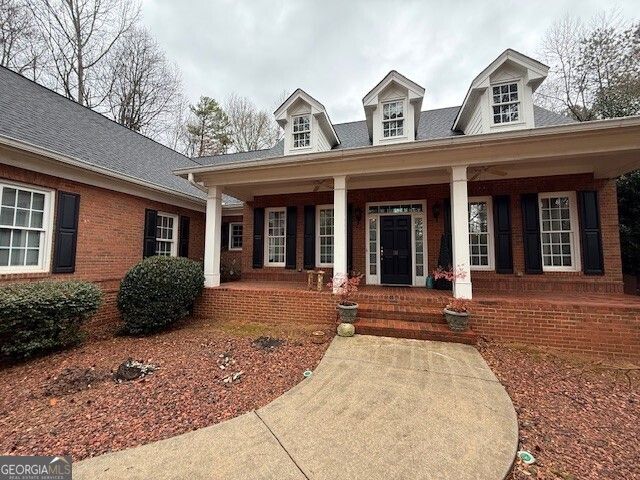 351 Antrim Glen Road, Hoschton, GA 30548