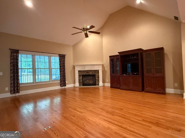 351 Antrim Glen Road, Hoschton, GA 30548