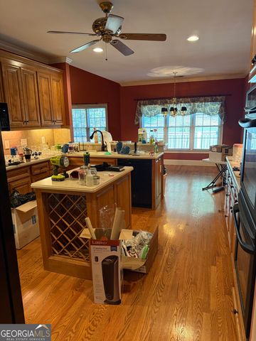 351 Antrim Glen Road, Hoschton, GA 30548