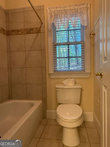 351 Antrim Glen Road, Hoschton, GA 30548