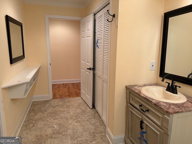 351 Antrim Glen Road, Hoschton, GA 30548