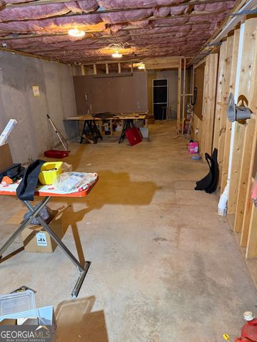 351 Antrim Glen Road, Hoschton, GA 30548