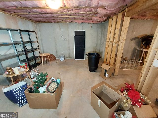351 Antrim Glen Road, Hoschton, GA 30548